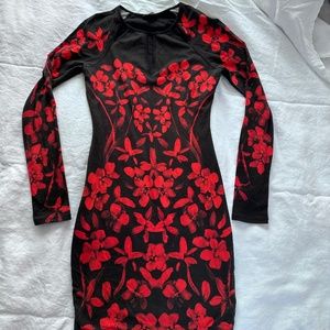 Guess woman bodycon dress floral red black party cocktail pickaboo front